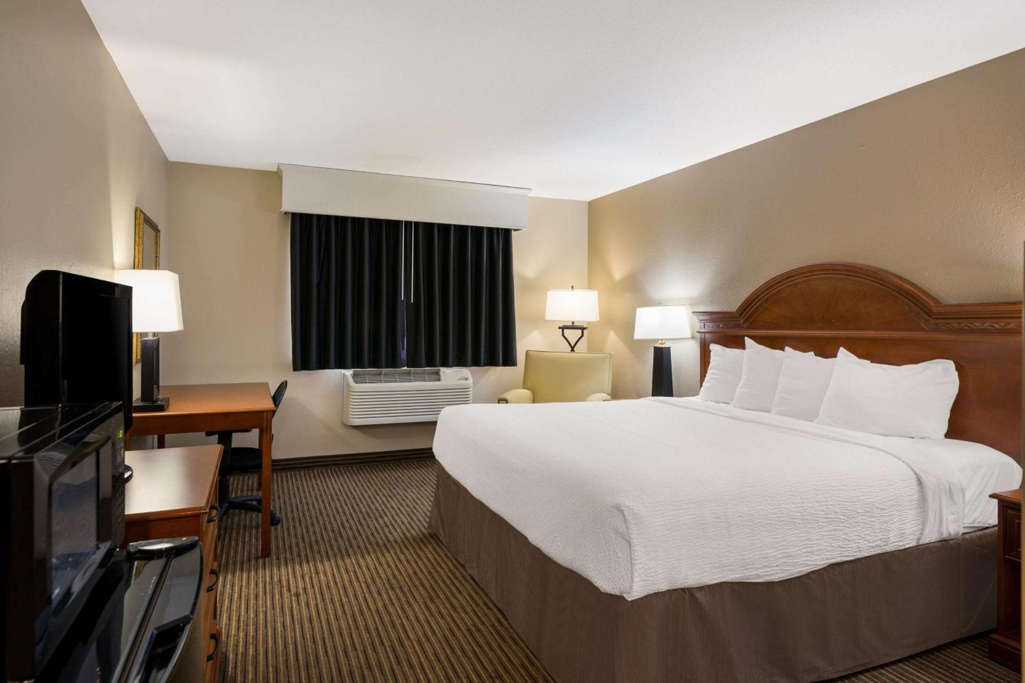 Revel Hotel Minot - Surestay Collection By Best Western Kültér fotó