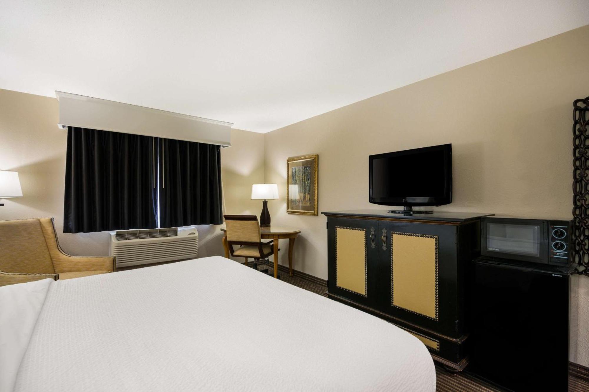 Revel Hotel Minot - Surestay Collection By Best Western Kültér fotó