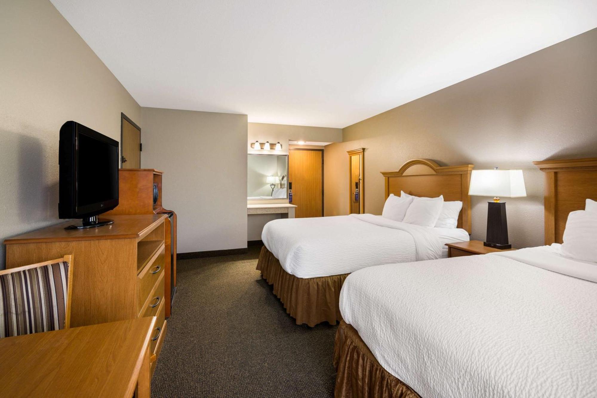 Revel Hotel Minot - Surestay Collection By Best Western Kültér fotó