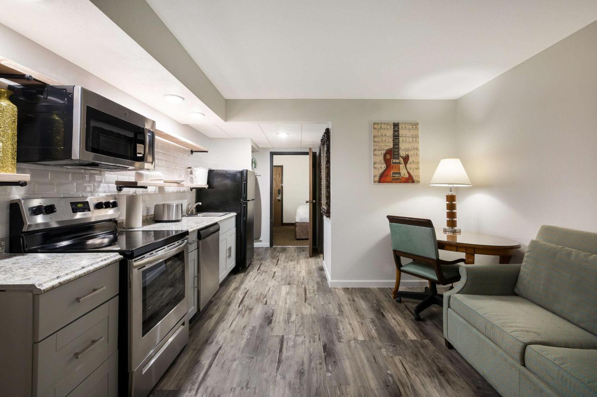 Revel Hotel Minot - Surestay Collection By Best Western Kültér fotó