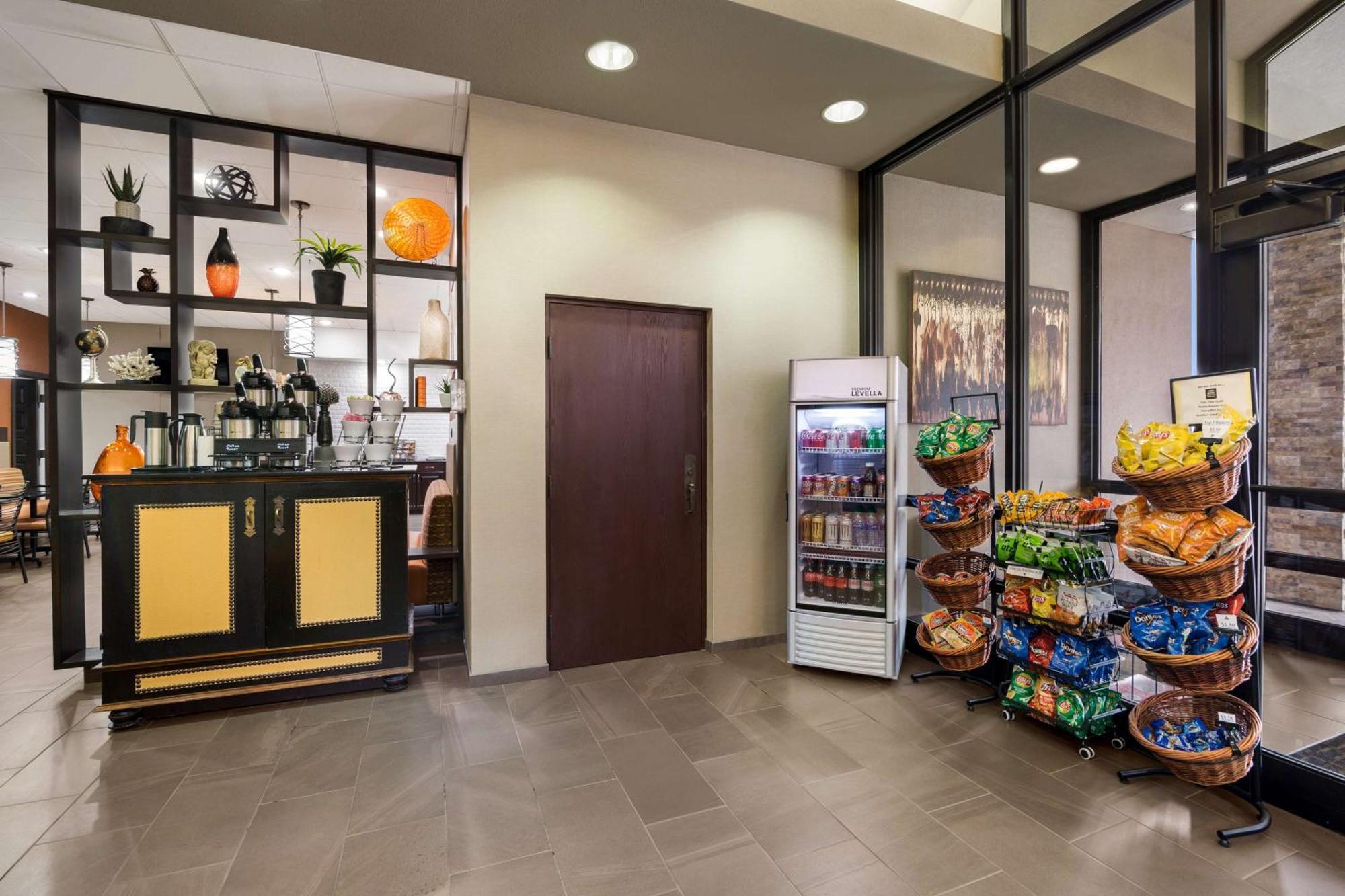 Revel Hotel Minot - Surestay Collection By Best Western Kültér fotó